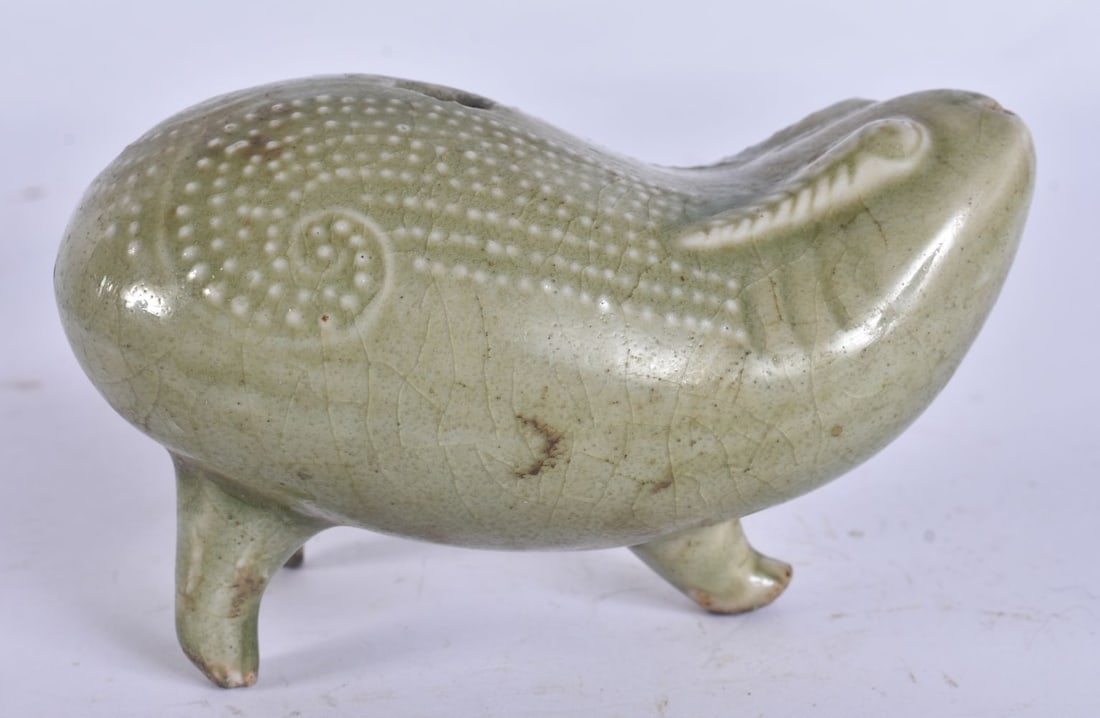 A CHINESE CELADON PORCELAIN BRUSH WASHER. 10 cm wide.: A CHINESE CELADON PORCELAIN BRUSH WASHER. 10 cm wide.