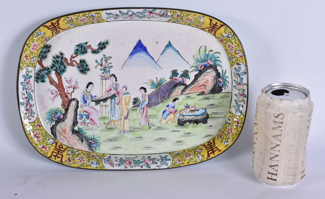 A LATE 19TH CENTURY CHINESE CANTON ENAMEL DISH Late Qing. 25 cm x 18 cm. (1 of 5)
