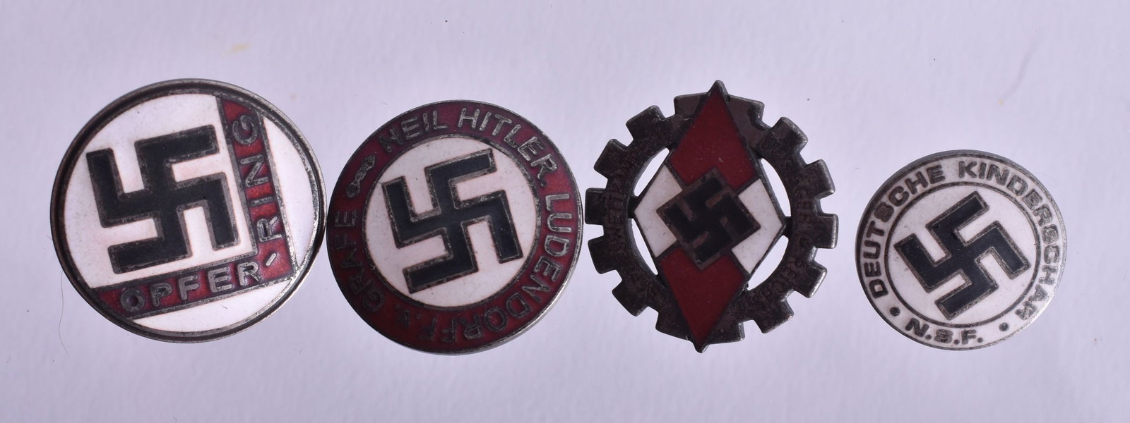 Four German Military Badges. Largest 2.3cm diameter, total weigh 16.3g (4): Four German Military Badges. Largest 2.3cm diameter, total weigh 16.3g (4)