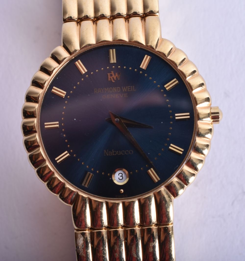 Raymond Weil Nabucco Black Dial 18 Carat Gold Electroplated watch. 3.4cm incl crown, Not working: Raymond Weil Nabucco Black Dial 18 Carat Gold Electroplated watch. 3.4cm incl crown, Not working