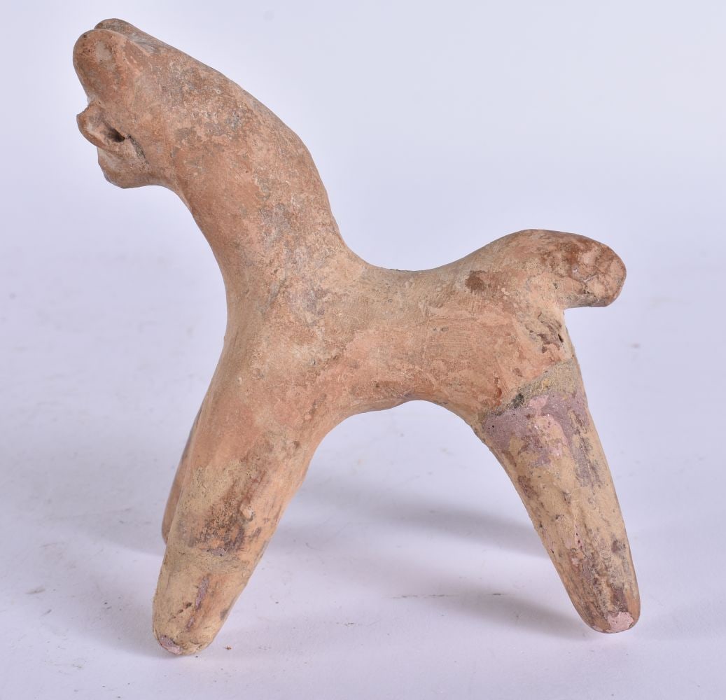 A POTTERY INDUS VALLEY HORSE. 12 cm x 8 cm.: A POTTERY INDUS VALLEY HORSE. 12 cm x 8 cm.