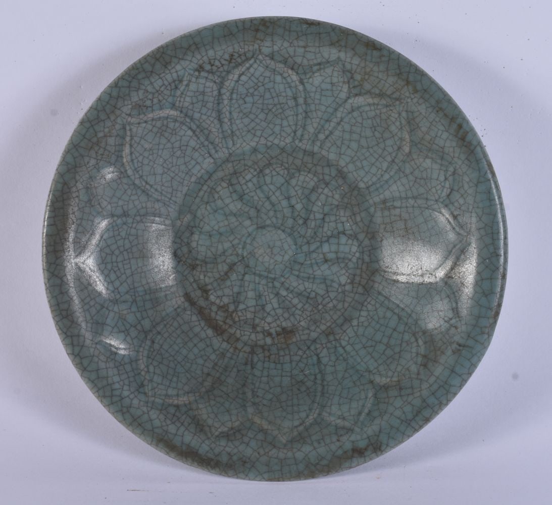 A CHINESE CELADON LOTUS FORM DISH. 15.5 cm wide. (1 of 3)