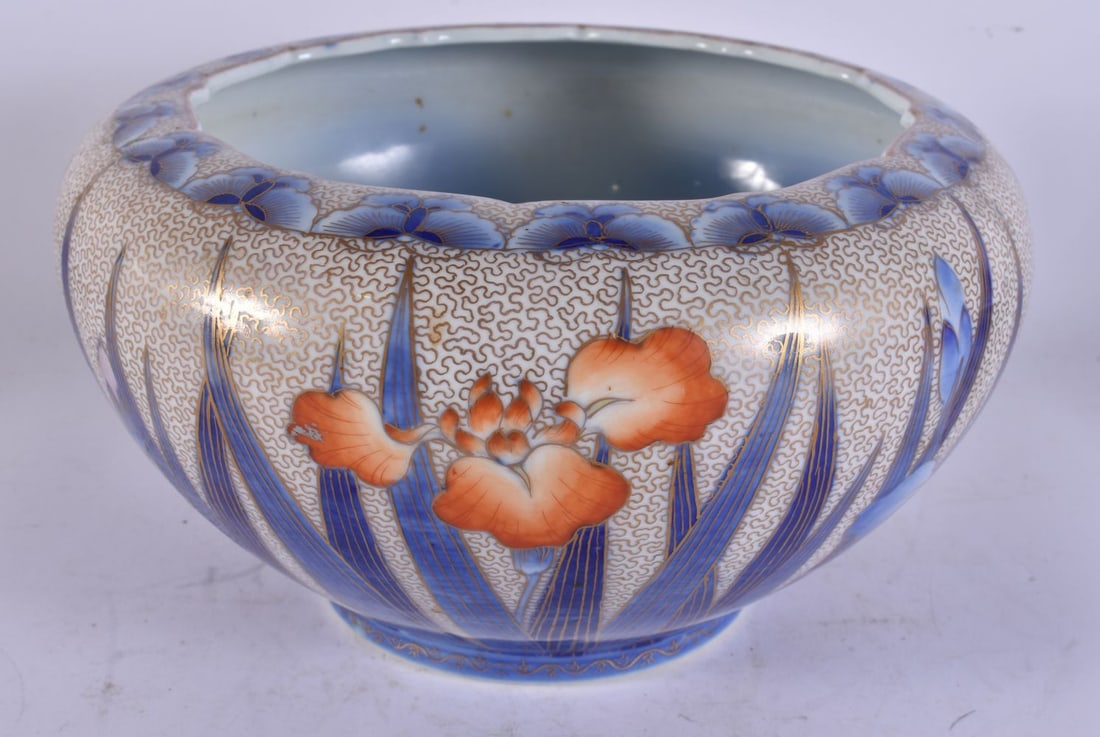 A LATE 19TH CENTURY JAPANESE FUKAGAWA PORCELAIN FISH AND IRIS BOWL. 25 cm wide. (1 of 4)