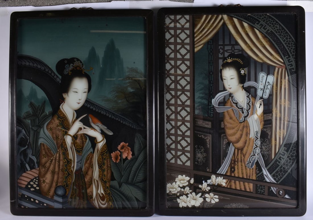 A LARGE PAIR OF EARLY 20TH CENTURY CHINESE REVERSE PAINTED PAINTINGS Late Qing/Republic. 70 cm x 50 (1 of 9)