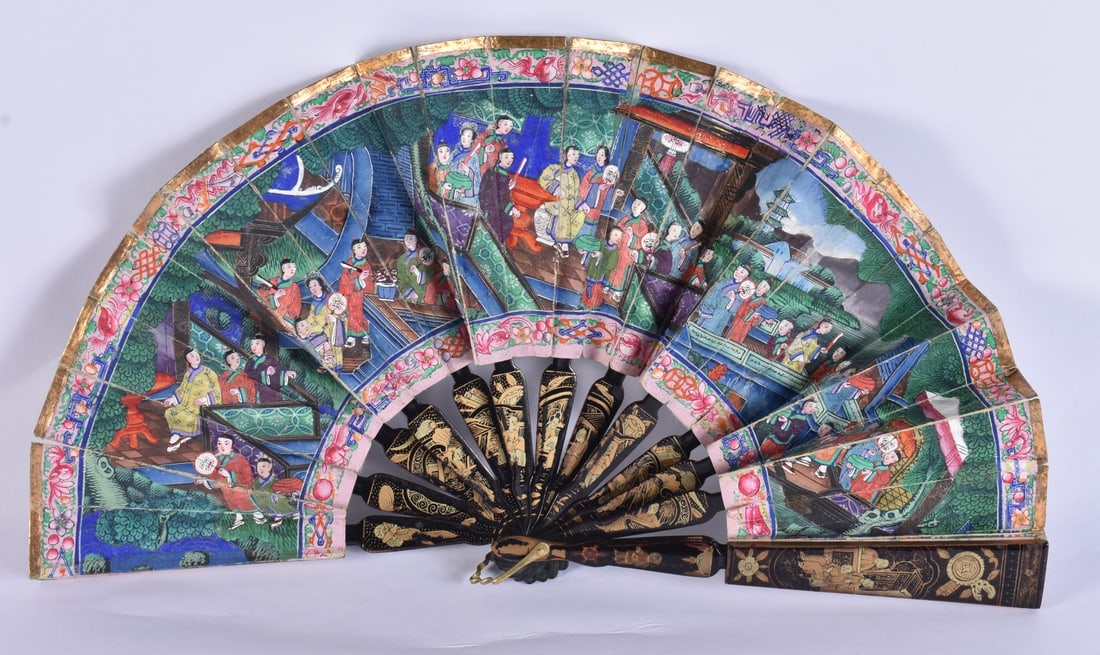 AN UNUSUALLY SMALL EARLY 19TH CENTURY CHINESE EXPORT WATERCOLOUR AND BLACK LACQUER FAN Qing. 32 CM W (1 of 13)