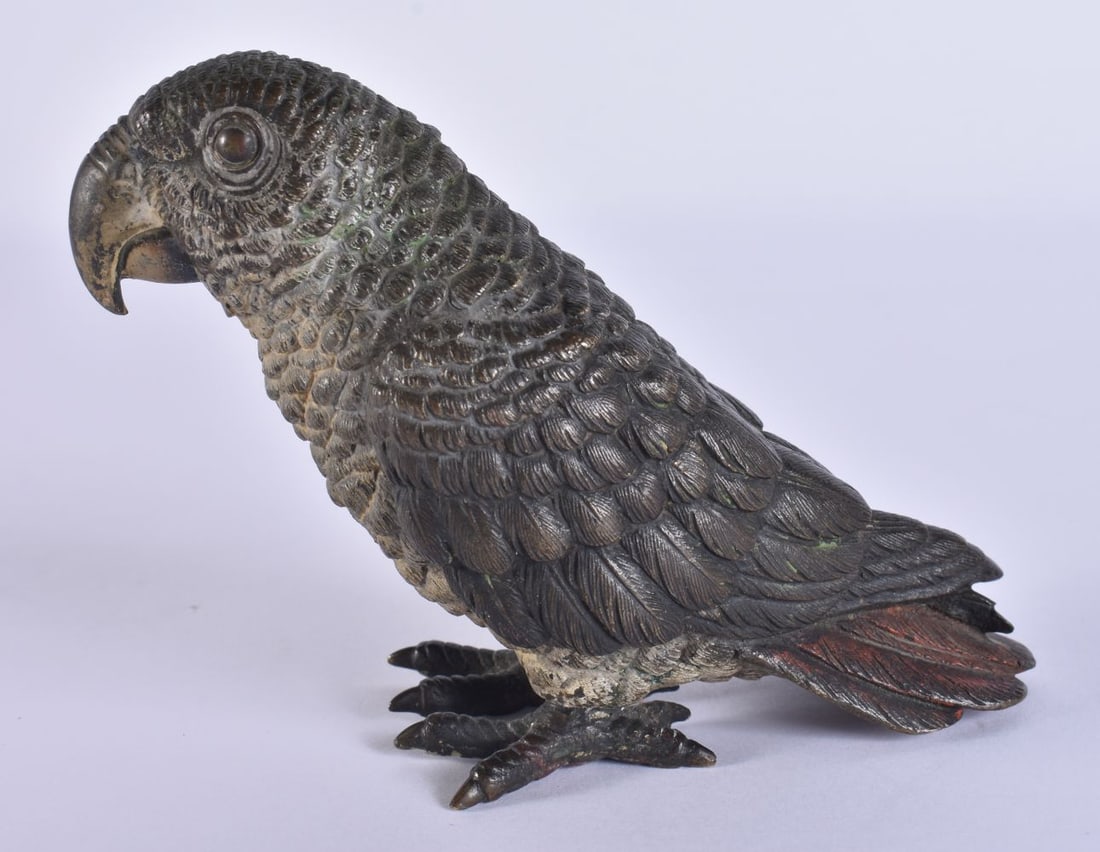 A LATE 19TH CENTURY AUSTRIAN COLD PAINTED BRONZE PARROT by Franz Xavier Bergmann. 10 cm x 12 cm. (1 of 8)