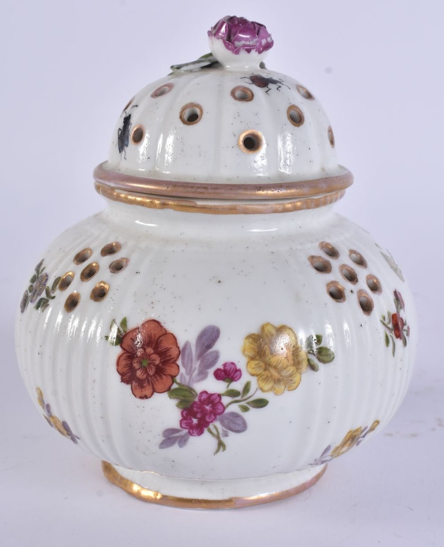 AN 18TH CENTURY GERMAN PORCELAIN POT POURRI AND COVER painted with flowers. 14 cm x 9 cm. (1 of 5)