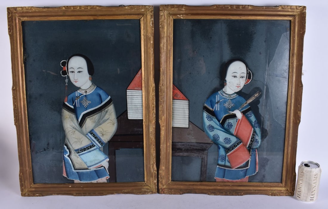 A PAIR OF EARLY 20TH CENTURY CHINESE REVERSE PAINTED PORTRAITS Late Qing/Republic. 54 cm x 42 cm. (1 of 10)
