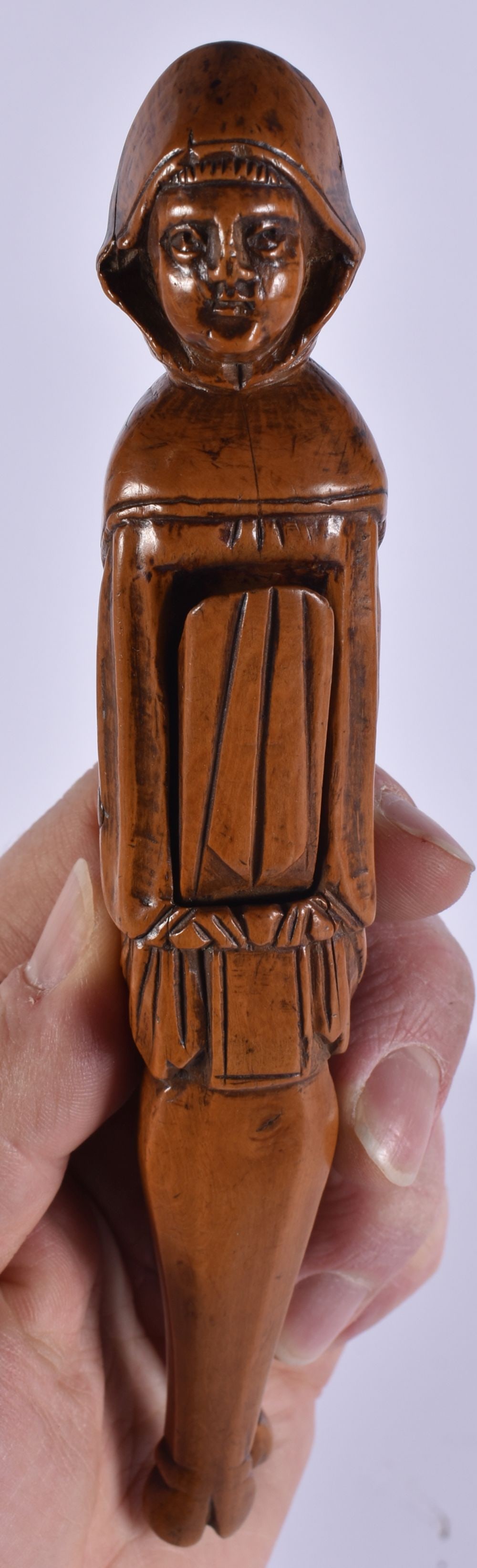 A PAIR OF 18TH CENTURY EUROPEAN CARVED WOOD TREEN NUT CRACKERS. 18 cm long. (1 of 6)