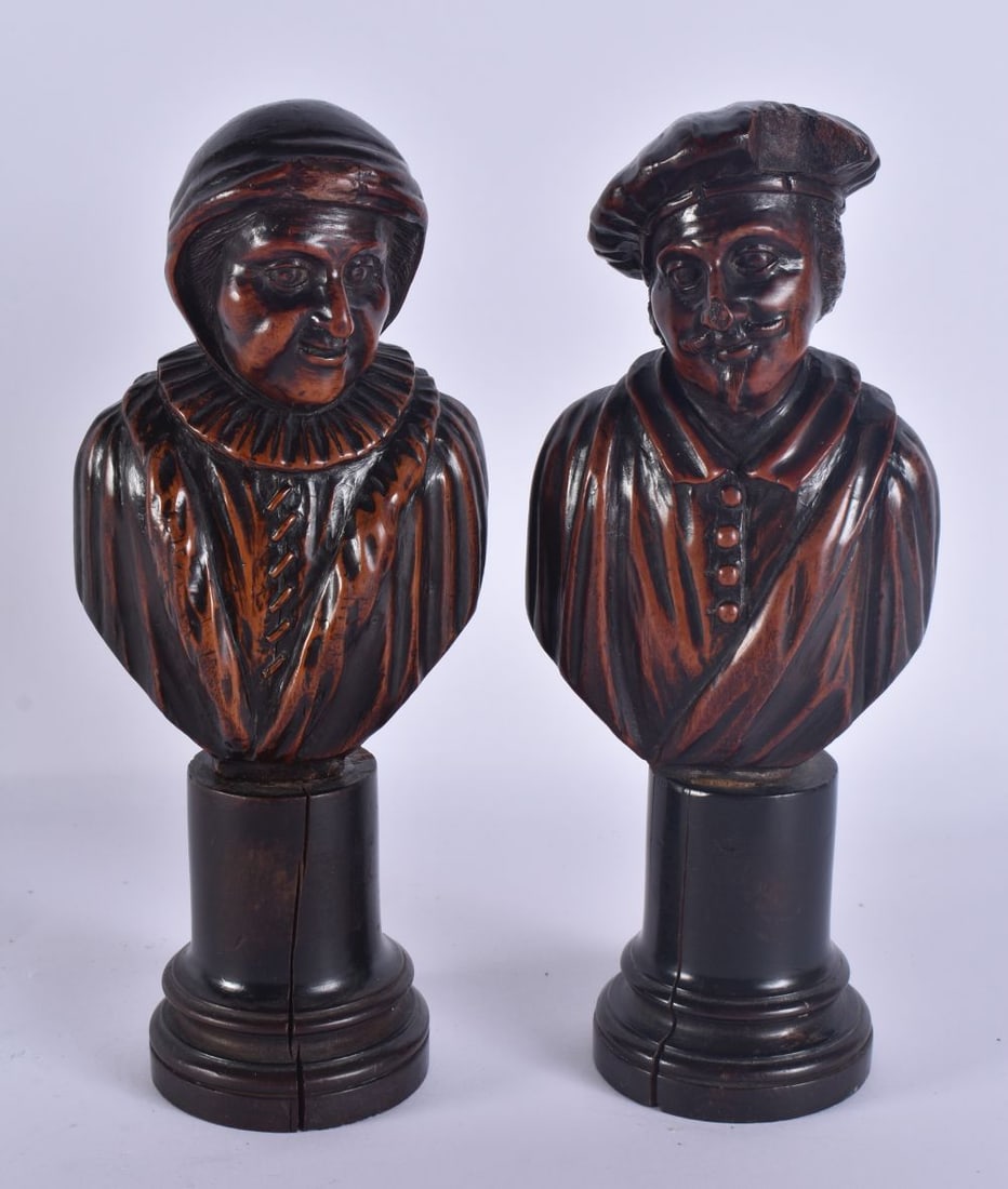 A PAIR OF 18TH CENTURY EUROPEAN CARVED WOOD TREEN BUSTS. 25.5 cm high. (1 of 6)