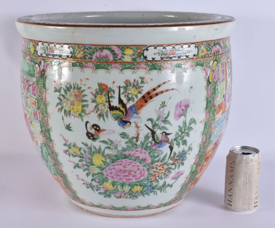A LARGE 19TH CENTURY CHINESE CANTON FAMILLE ROSE PORCELAIN JARDINIERE Qing. 35 cm x 33 cm. (1 of 8)