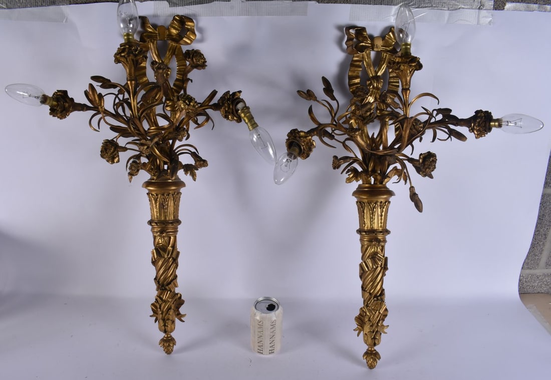 A LARGE PAIR OF ANTIQUE FRENCH ORMOLU COUNTRY HOUSE WALL SCONCES. 70 cm x 24 cm. (1 of 5)