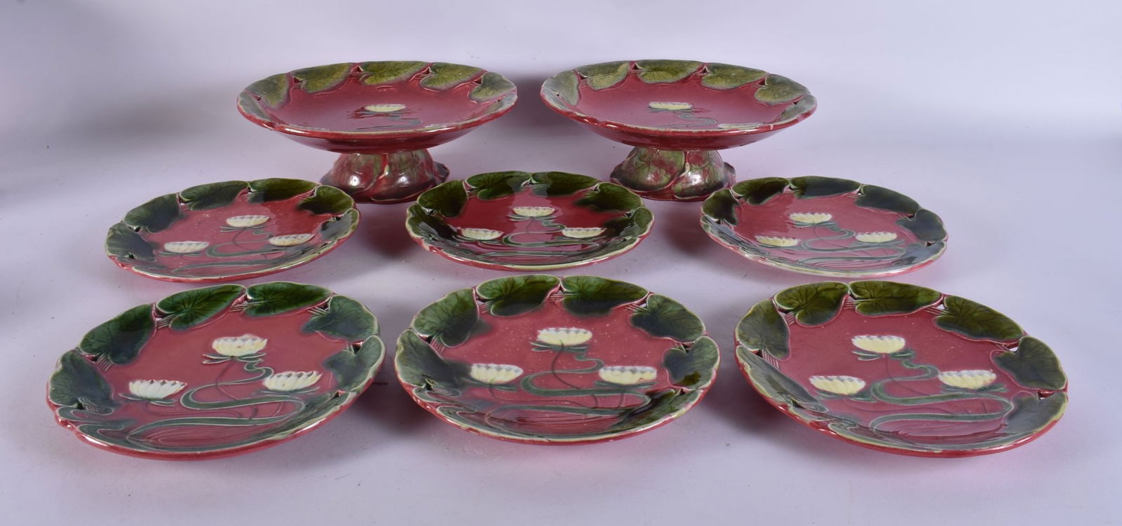 AN EARLY 20TH CENTURY VILLEROY & BOCH POTTERY PART DESSERT SERVICE. Largest 22 cm wide. (8) (1 of 11)