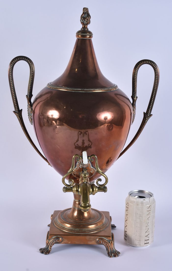 A LARGE VICTORIAN COPPER SAMOVAR. 48 cm x 22 cm. (1 of 6)