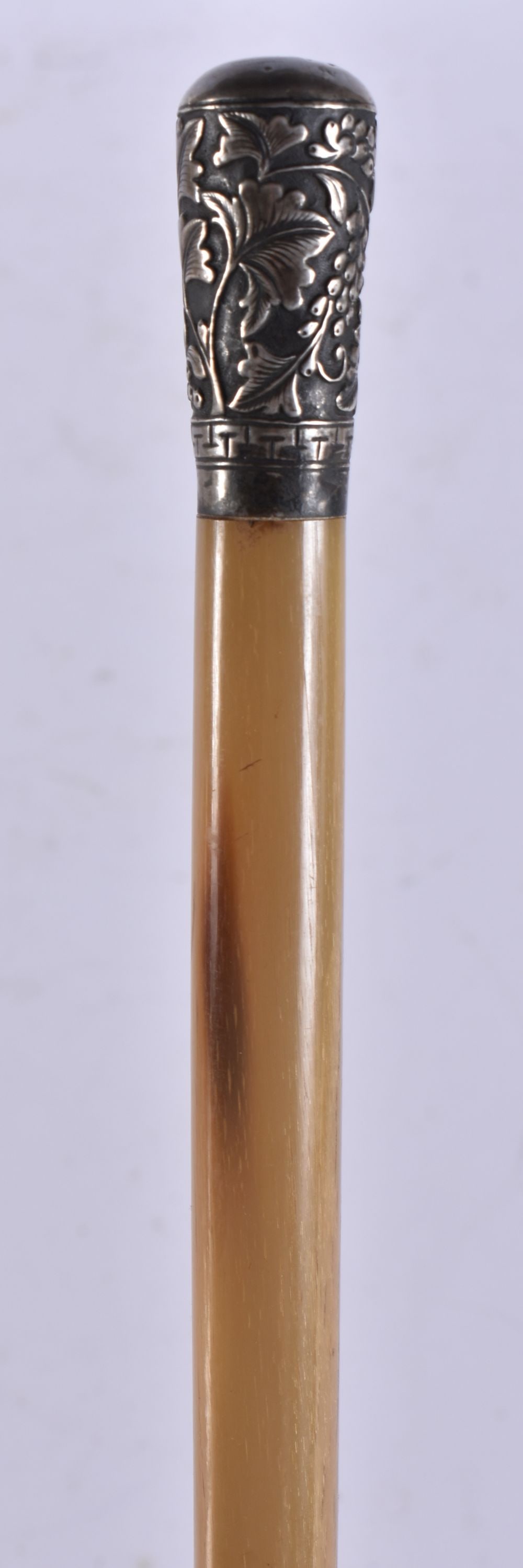 A 19TH CENTURY MIDDLE EASTERN CARVED RHINOCEROS HORN SWAGGER STICK. 80 cm long. (1 of 5)