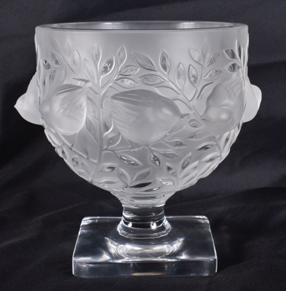 A LALIQUE GLASS BIRD VASE. 14 cm x 10 cm. (1 of 6)