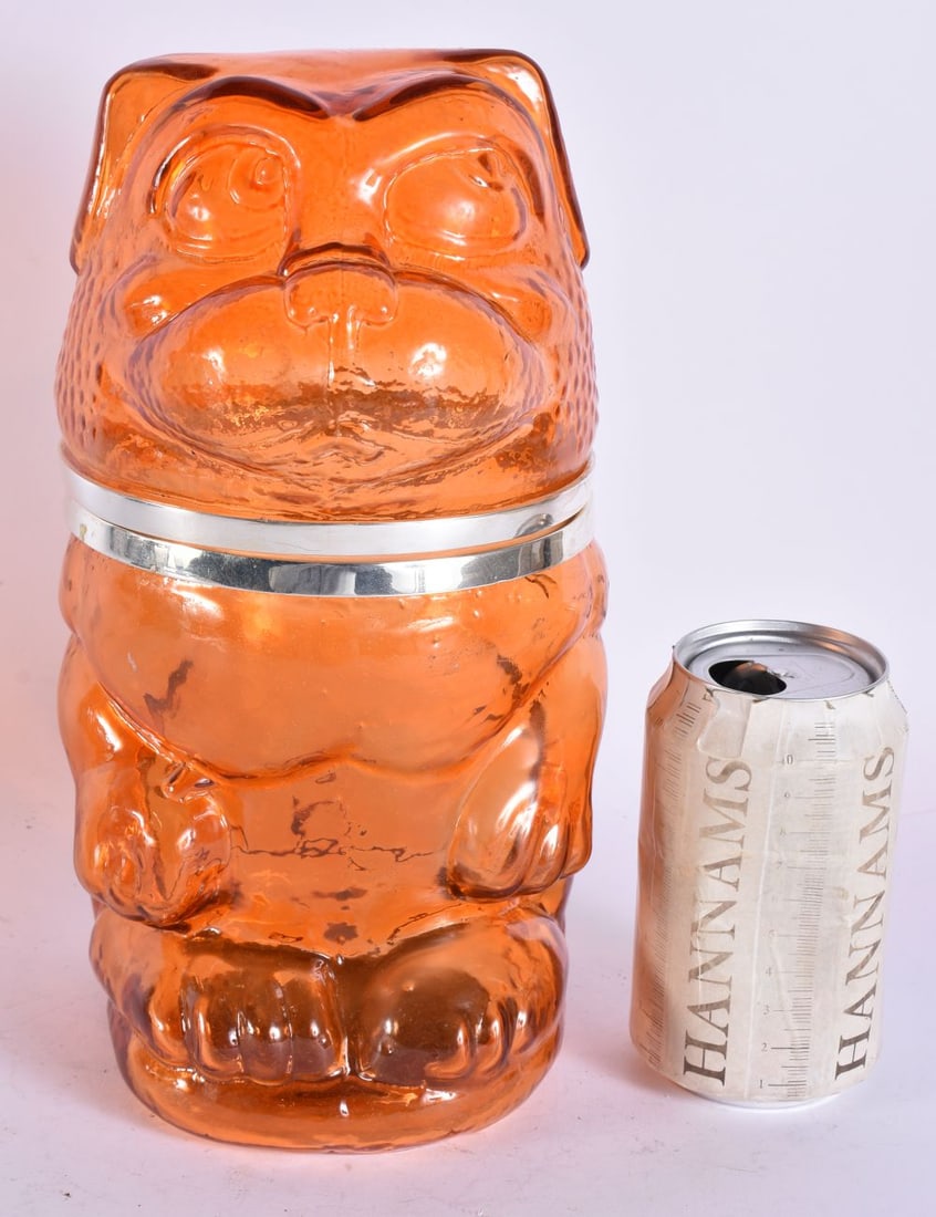 A SILVER PLATED NOVELTY DOG BISCUIT BARREL. 27 cm high. (1 of 6)