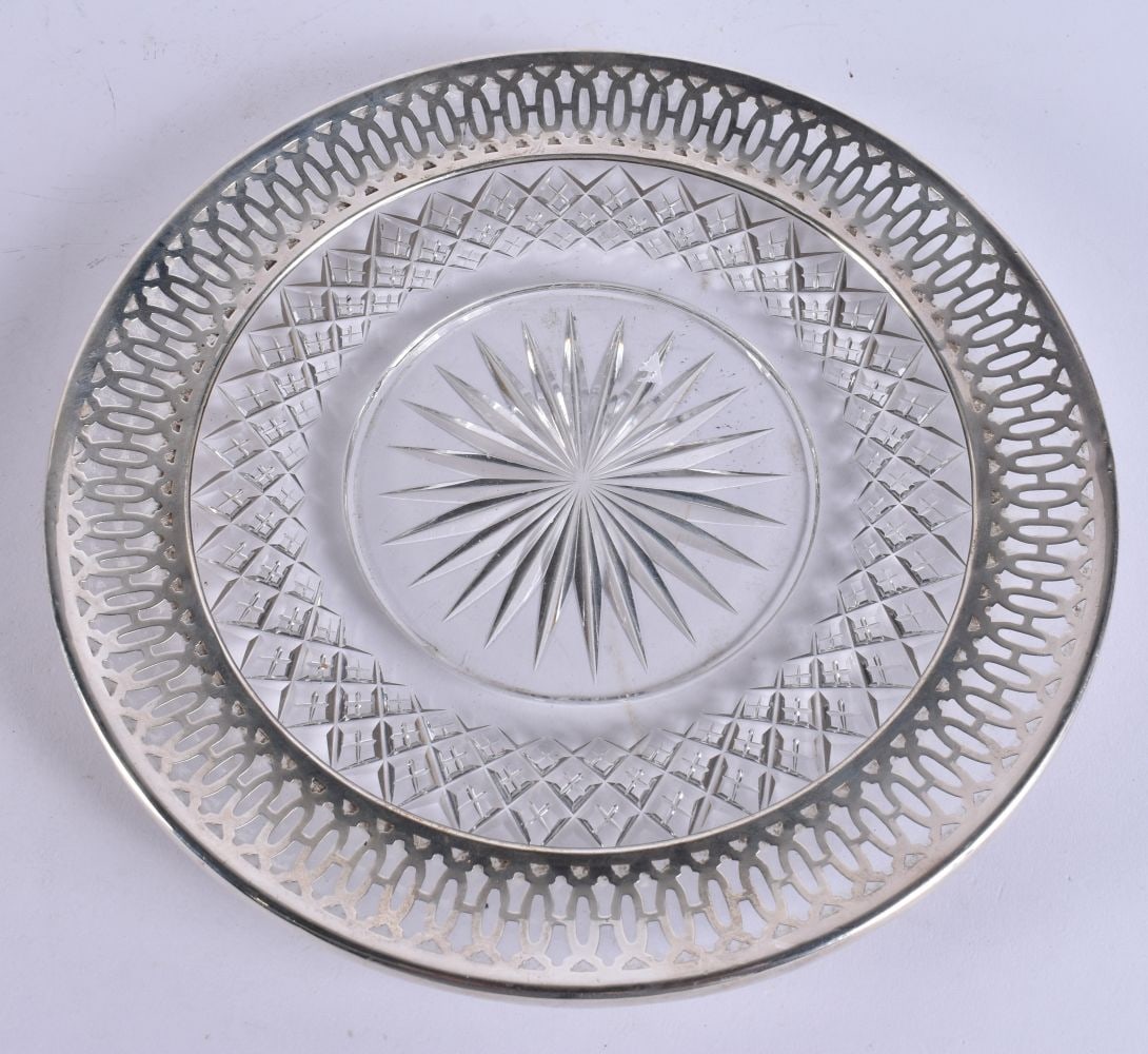 A SILVER MOUNTED GLASS PLATE. 23 cm wide. (1 of 4)
