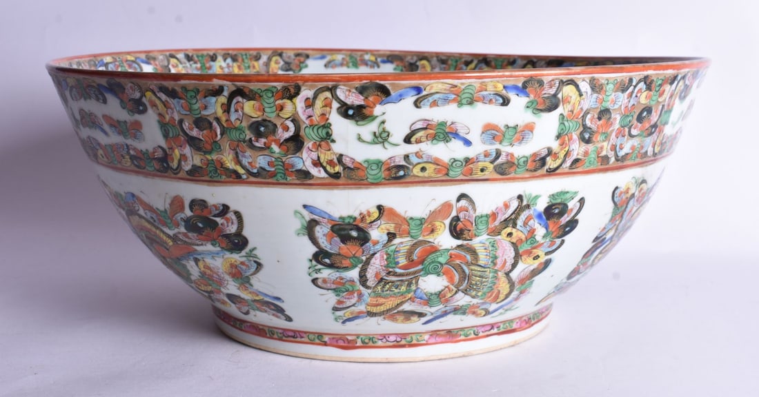 A LARGE 19TH CENTURY CHINESE CANTON FAMILLE ROSE BUTTERFLY PUNCH BOWL Qing. 37 cm wide. (1 of 4)