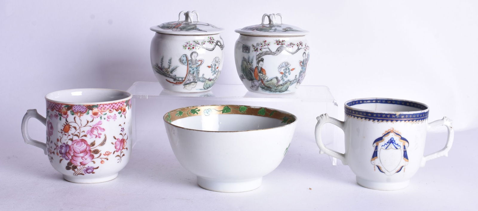 ASSORTED CHINESE PORCELAIN. (5) (1 of 8)