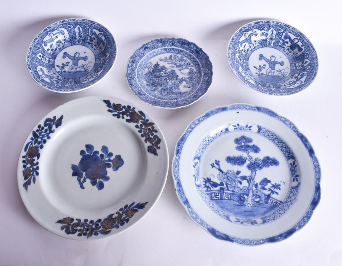ASSORTED CHINESE PORCELAIN. (5) (1 of 7)