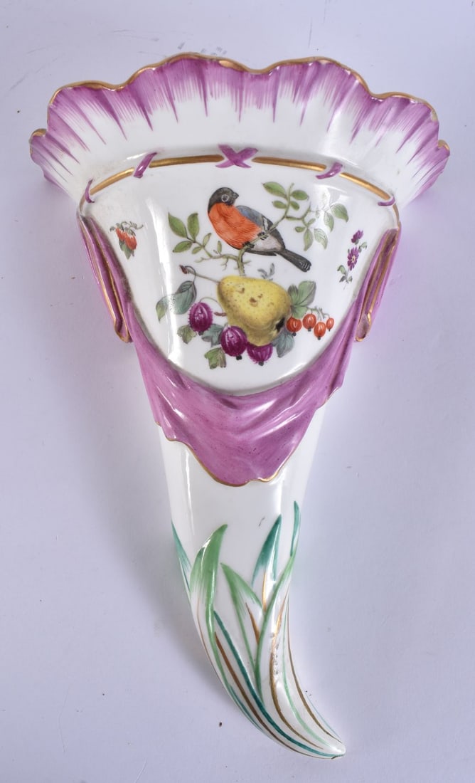 AN UNUSUAL 19TH CENTURY DERBY PORCELAIN WALL POCKET painted with birds and fruit. 22 cm x 12 cm. (1 of 5)