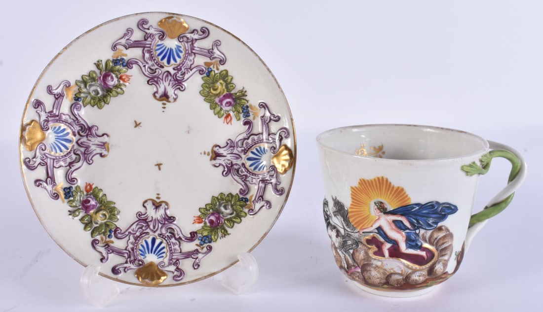 AN ANTIQUE CONTINENTAL PORCELAIN CUP AND SAUCER depicting figures and horses. 12 cm wide. (2) (1 of 9)