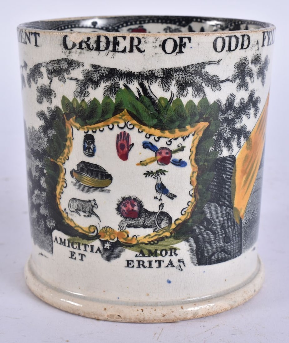 AN ANTIQUE ODD FELLOWS POTTERY MUG. 12.5 cm wide. (1 of 6)
