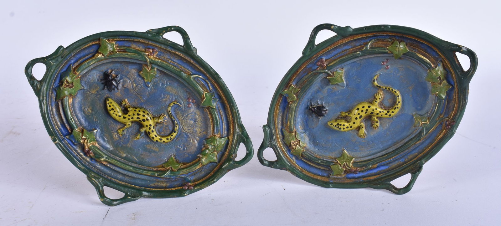 A PAIR OF ANTIQUE COLD PAINTED BRONZE LIZARD TAZZA. 12.5 cm wide. (1 of 4)