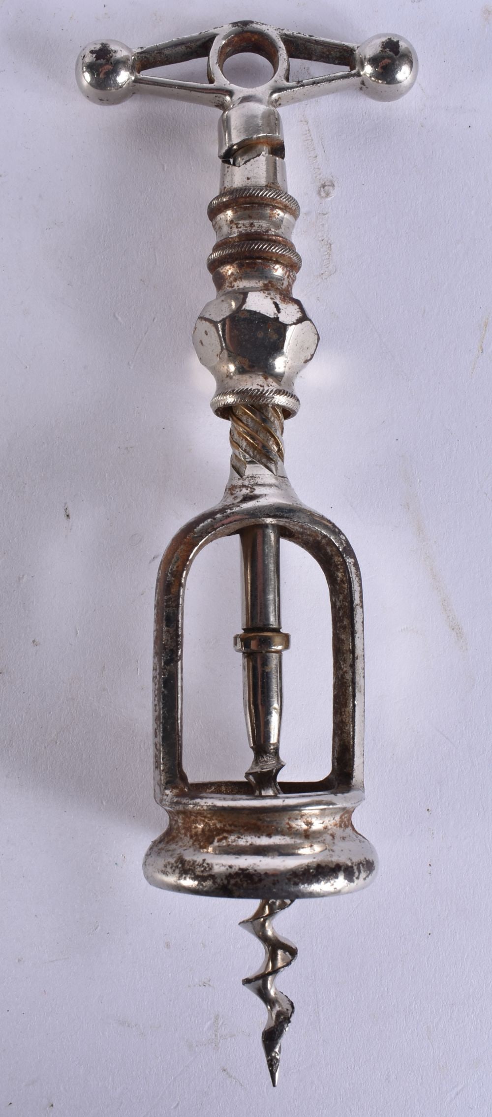 A VINTAGE CORKSCREW. 18 cm long. (1 of 3)