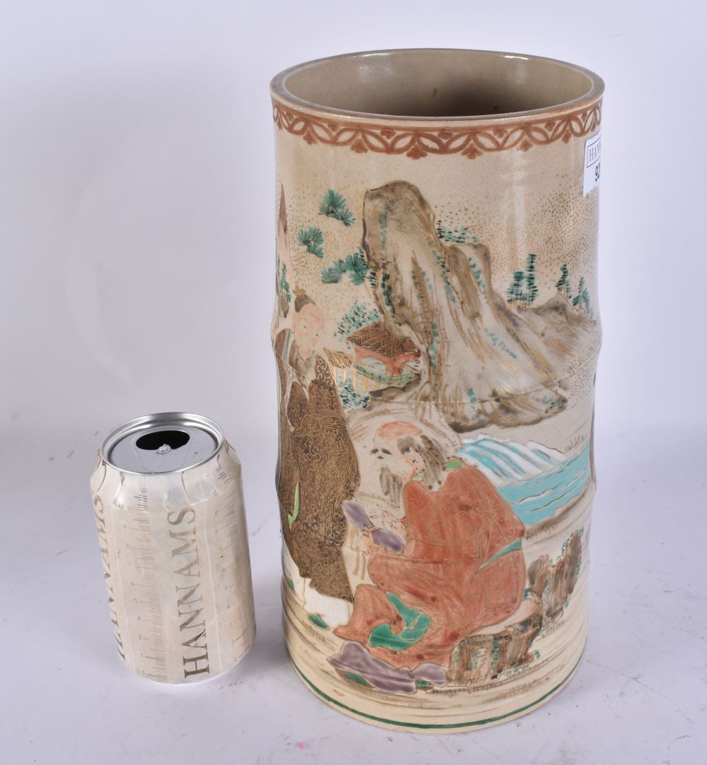 A LARGE 19TH CENTURY JAPANESE MEIJI PERIOD SATSUMA VASE painted with figures. 27 cm high.: A LARGE 19TH CENTURY JAPANESE MEIJI PERIOD SATSUMA VASE painted with figures. 27 cm high.