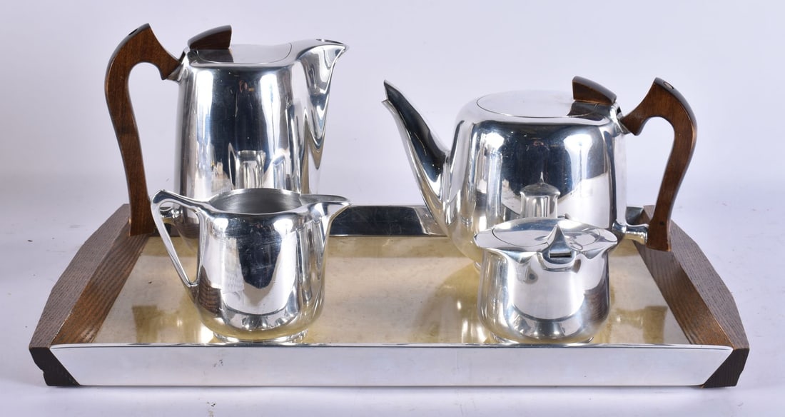 A RETRO PICQUET WARE TEASET ON TRAY. Largest 45 cm wide. (5) (1 of 4)