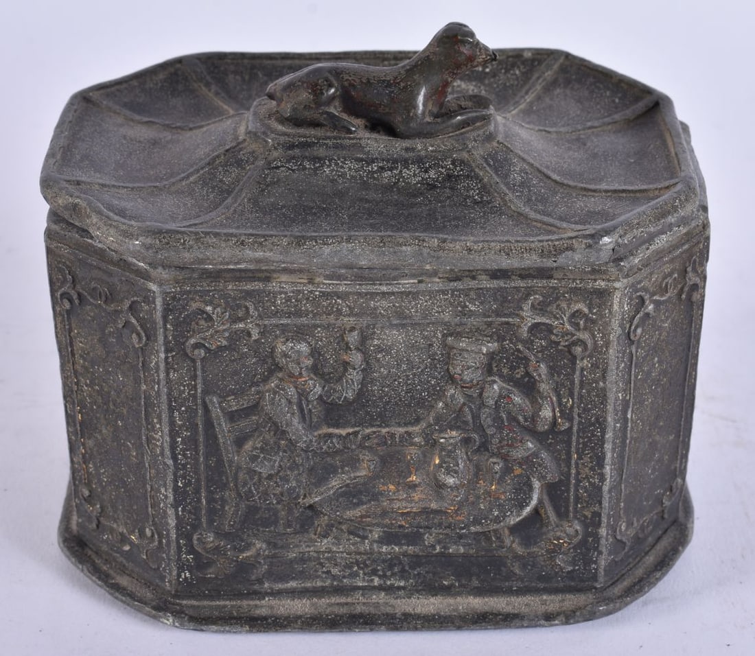 A GEORGE III LEAD TOBACCO BOX AND COVER. 13 cm x 11 cm. (1 of 3)