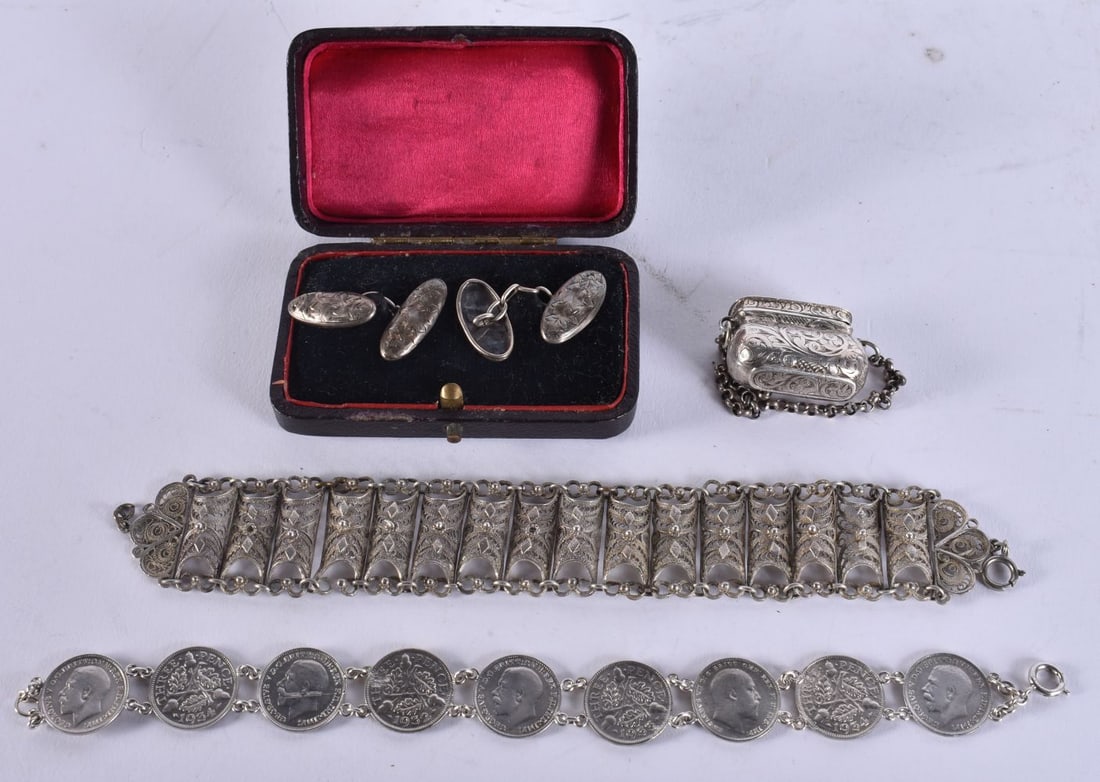 SILVER JEWELLERY. 45 grams. (qty) (1 of 3)