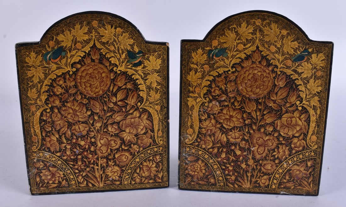 A PAIR OF ANTIQUE PERSIAN QAJAR LACQUER BOOKENDS. 14 cm x 10 cm. (1 of 4)