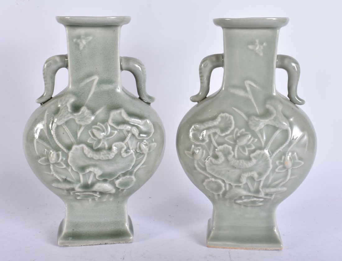 A PAIR OF CHINESE REPUBLICAN PERIOD CELADON FLASKS. 23 cm high. (1 of 5)