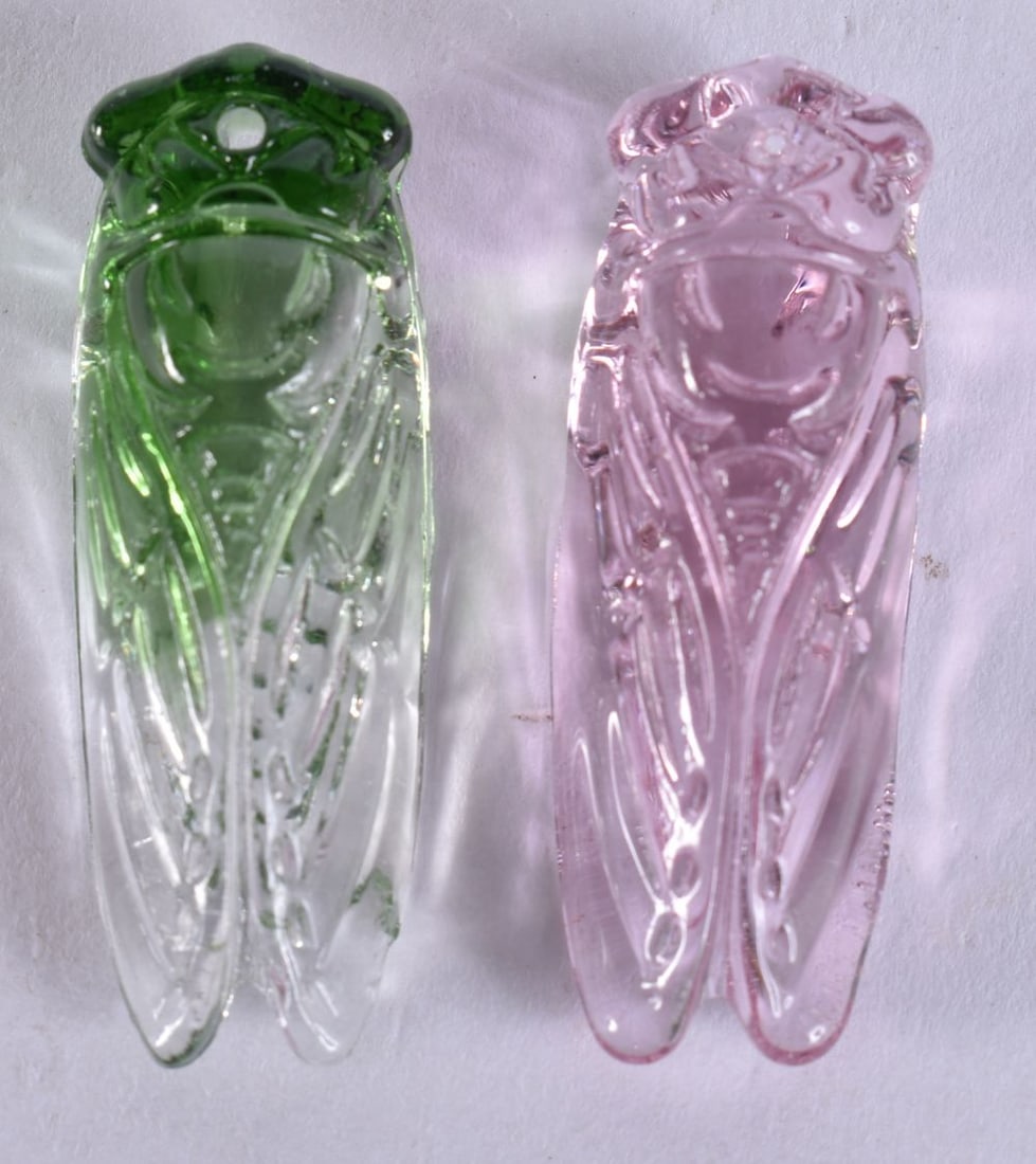 TWO CHINESE PEKING GLASS LOCUSTS. 26 grams. 5 cm wide. (2): TWO CHINESE PEKING GLASS LOCUSTS. 26 grams. 5 cm wide. (2)