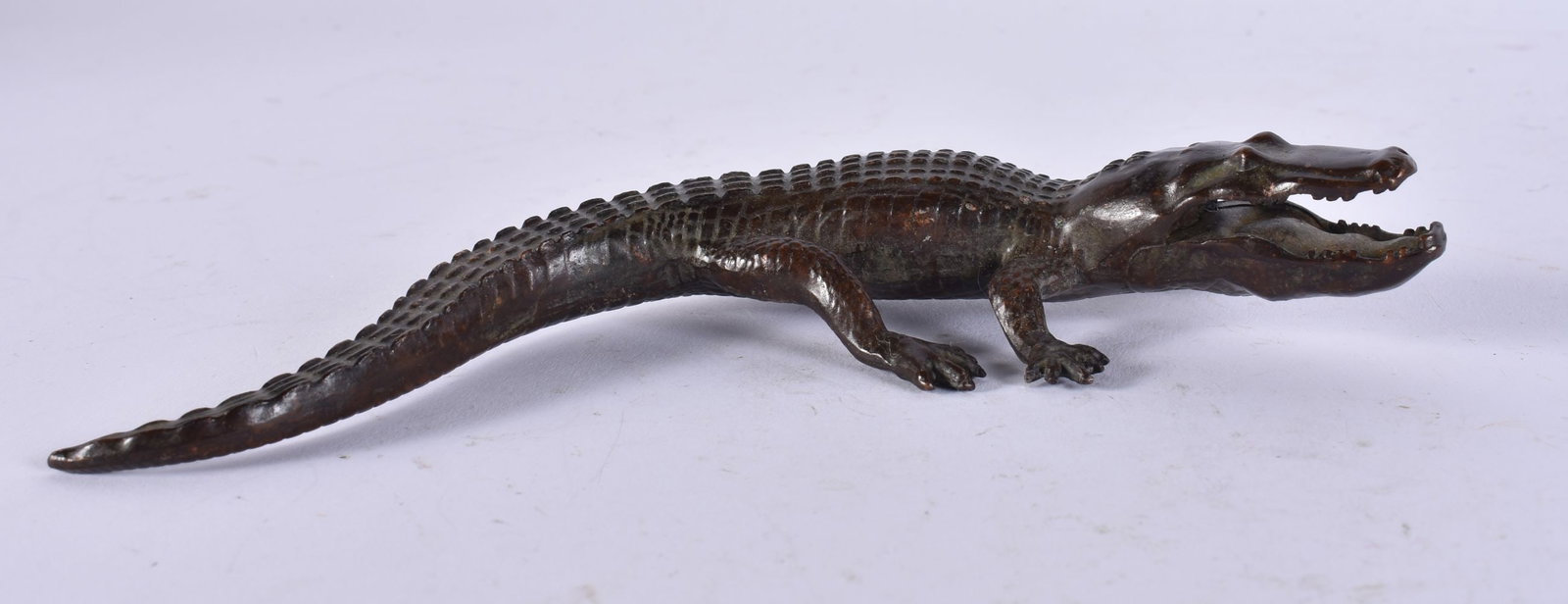 A JAPANESE BRONZE CROCODILE. 374 grams. 18 cm long. (1 of 4)