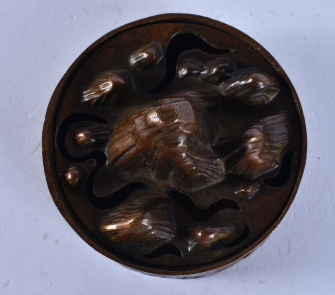 A JAPANESE BRONZE MOUNTAIN. 185.3 grams. 4.75 cm x 7.25 cm. (1 of 3)