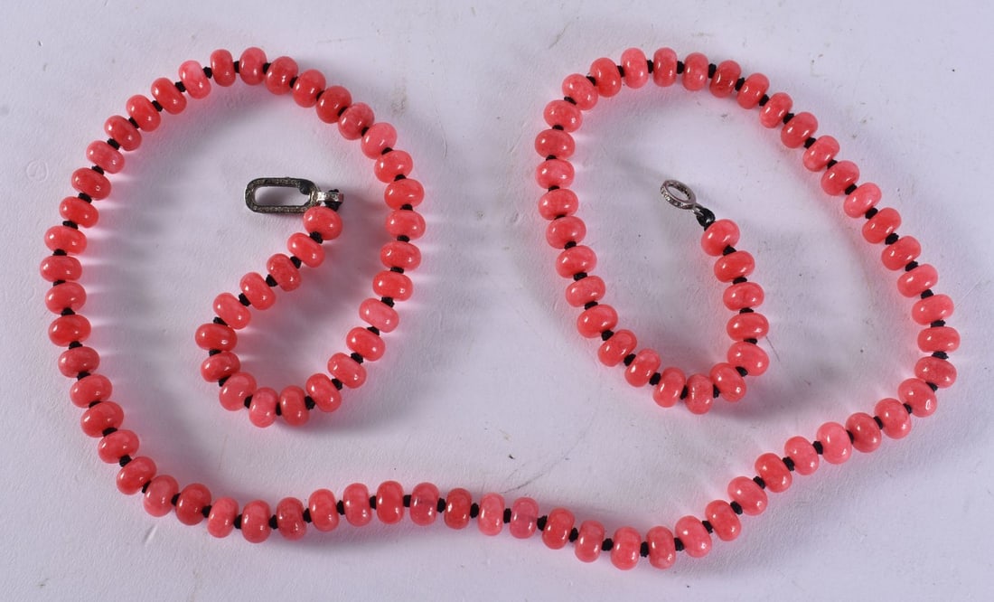 A CHINESE DIAMOND AND TOURMALINE NECKLACE. 58 grams. 70 cm long. (1 of 3)