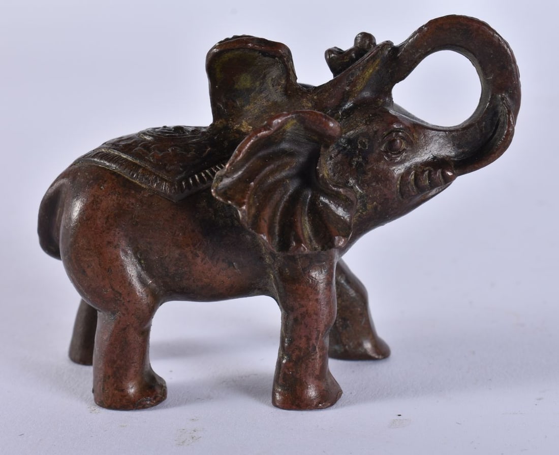 A JAPANESE BRONZE ELEPHANT. 312 grams. 6 cm x 7.5 cm. (1 of 5)