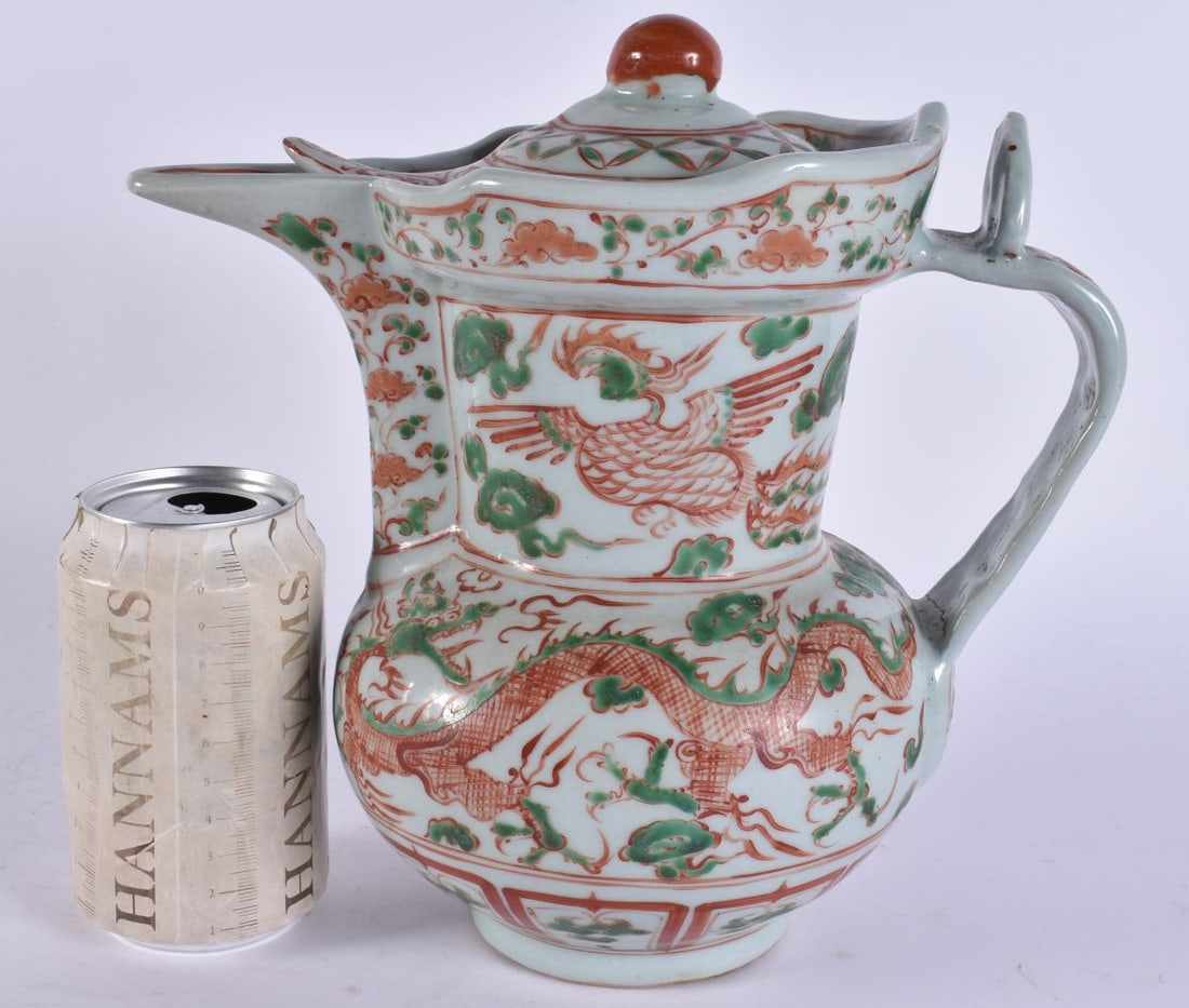 A CHINESE WUCAI PORCELAIN EWER. 24 cm x 18 cm. (1 of 7)