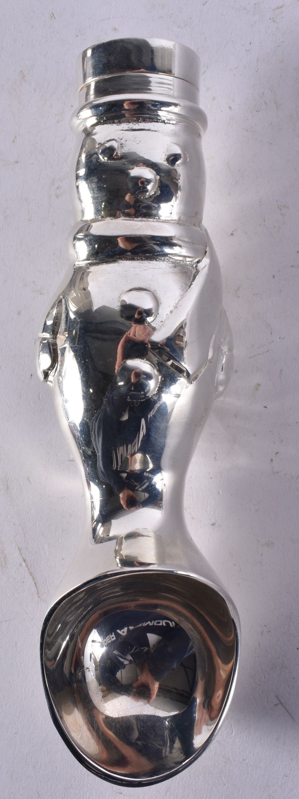 A SILVER PLATED ICE CREAM SCOOP. 379 grams. 18 cm long. (1 of 4)