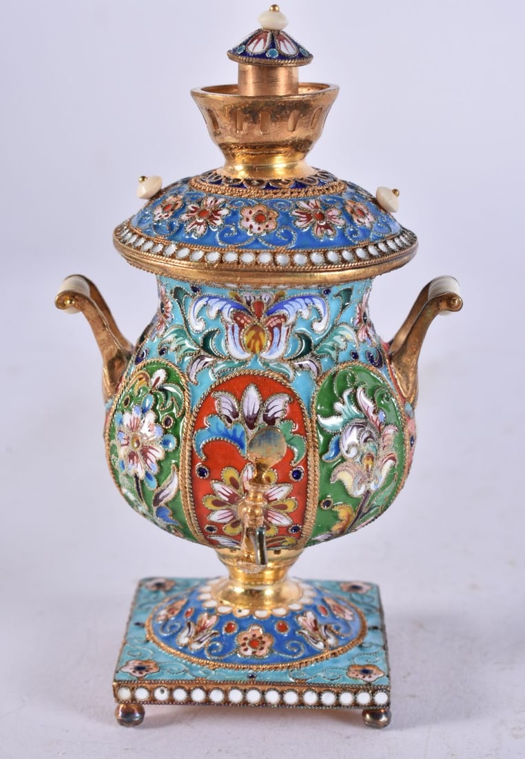 A CONTINENTAL SILVER AND ENAMEL SAMOVAR. 151 grams. 10.75 cm high. (1 of 5)
