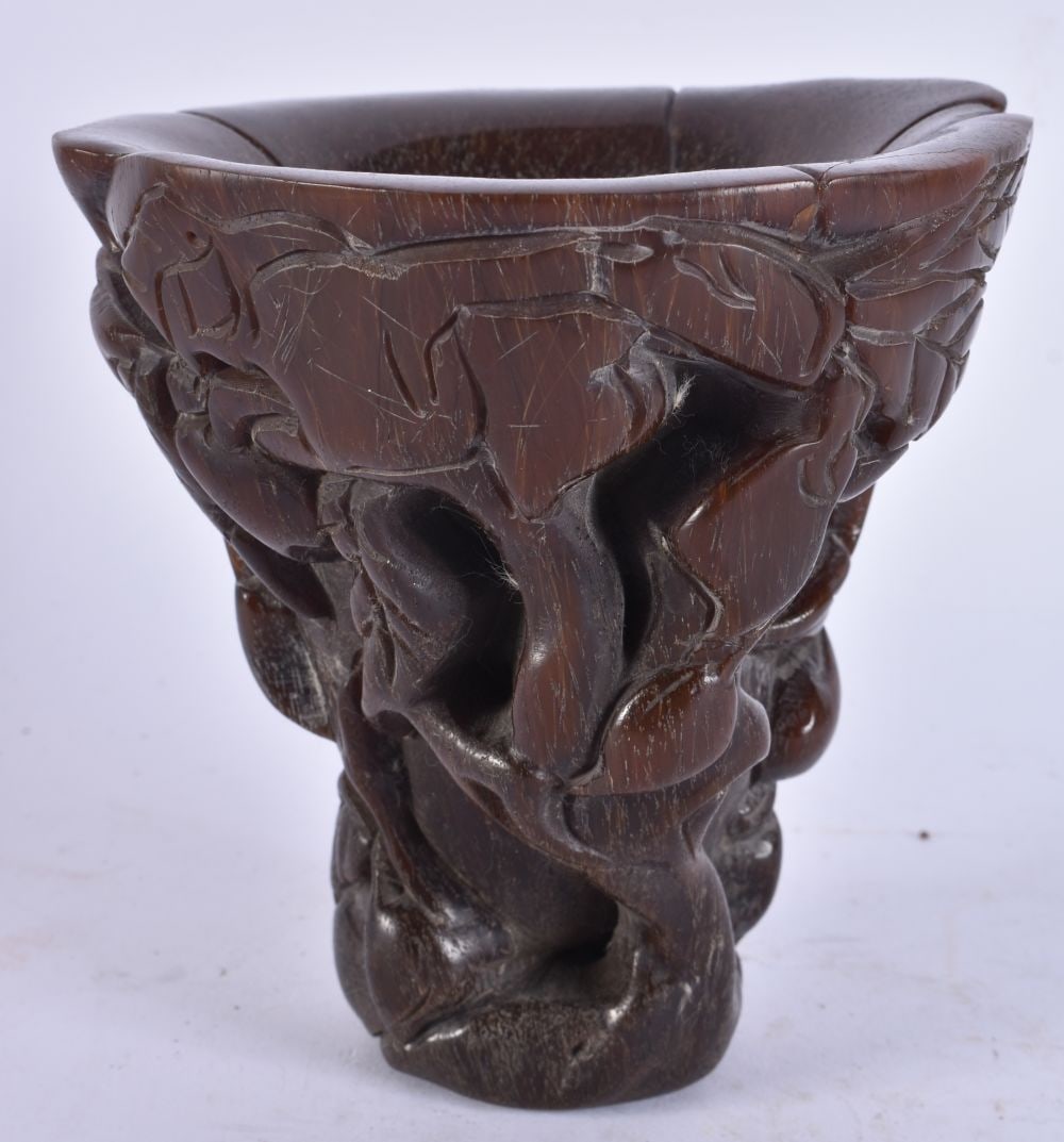 A CHINESE HORN TYPE LIBATION CUP. 14 cm x 12 cm. (1 of 4)