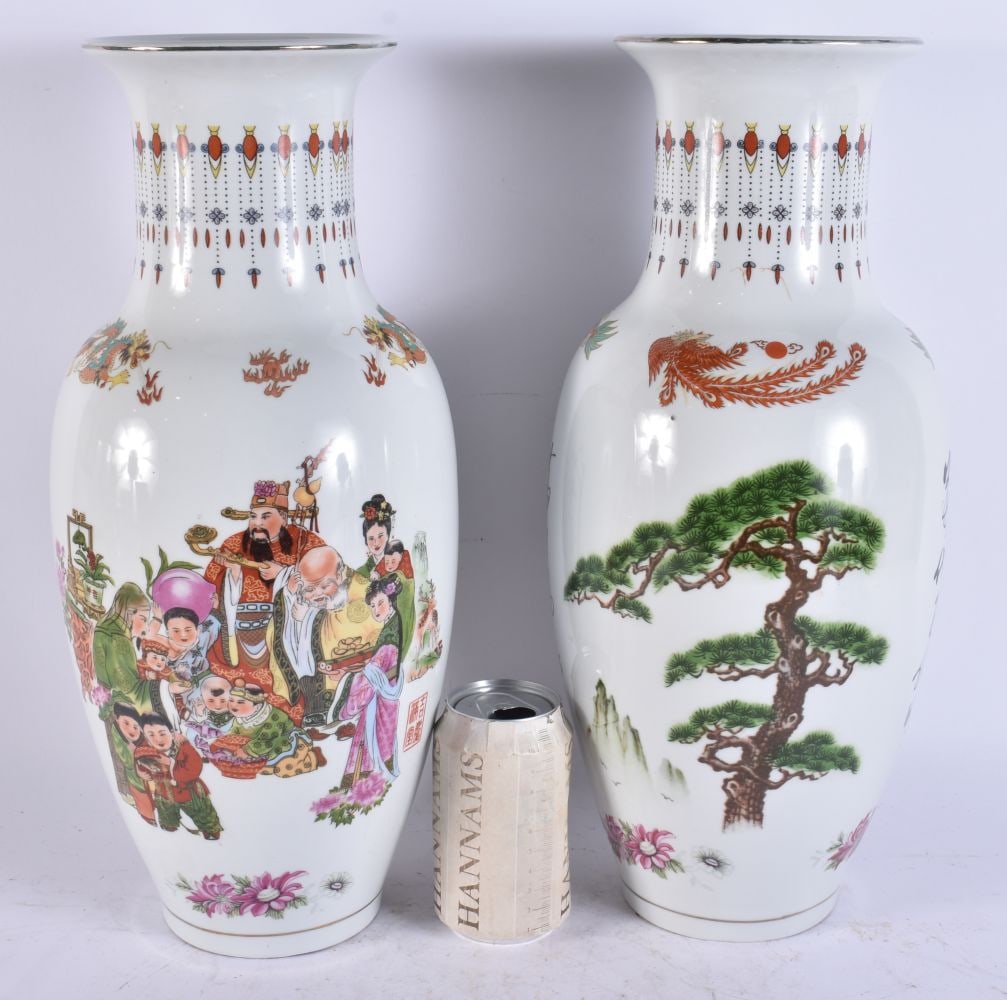 A PAIR OF CHINESE PORCELAIN VASES. 41.5 cm high. (1 of 5)