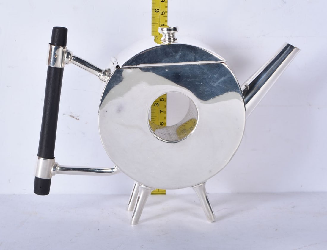 A Dresser style tea pot 15 x 20cm (1 of 4)