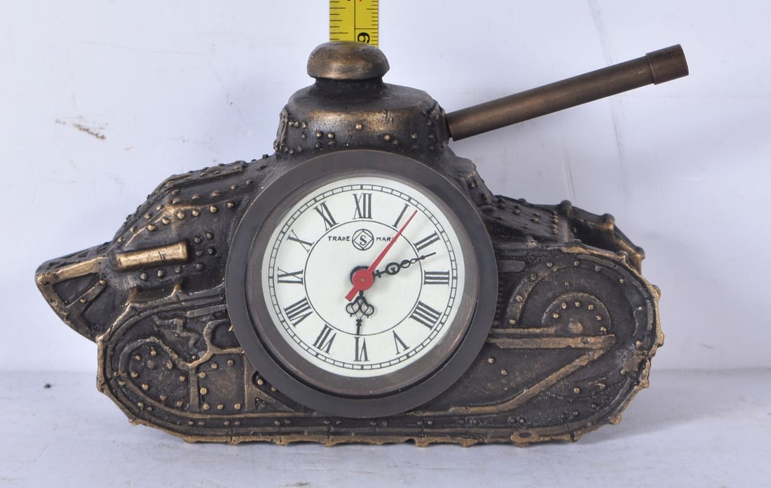 A bronze tank clock 9.5 x 16cm (1 of 5)