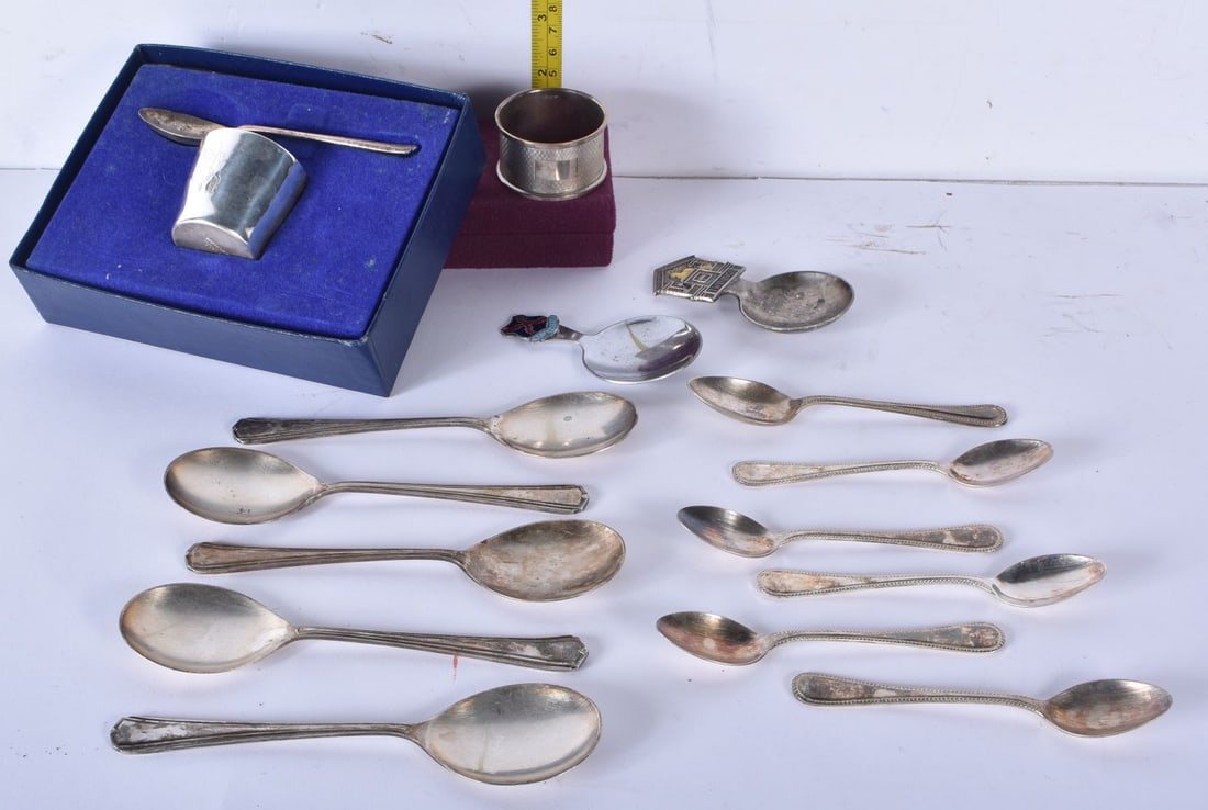 A silver napkin together with silver plated items, weight of silver napkin 14.6g(15) (1 of 8)