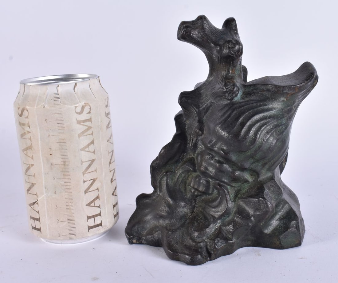 AN UNUSUAL VICTORIAN CAST IRON CONCH SHELL DOOR STOP. 18 cm x 11 cm. (1 of 4)